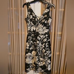 Dressy sleeveless black & cream dress